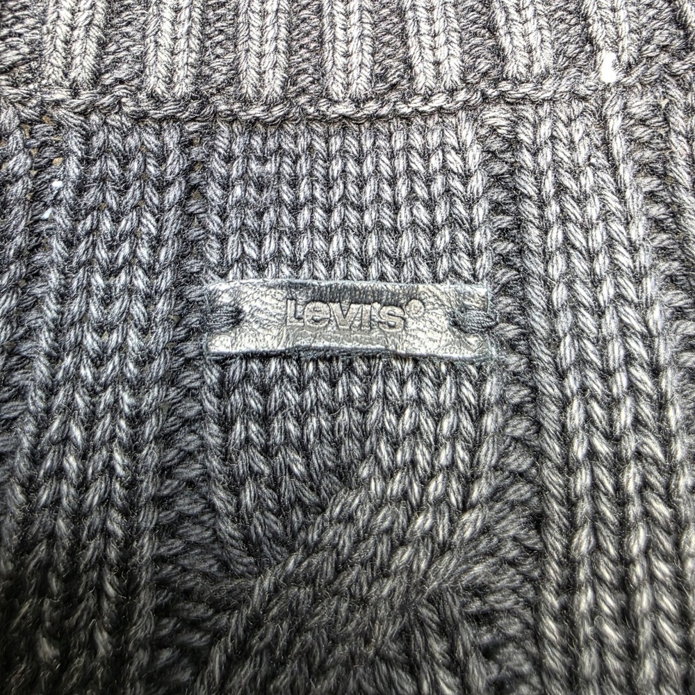 Levis Womens Cable Knit Crewneck Sweater size medium Charcoal Gray Relaxed‎ Fit - Picture 9 of 10
